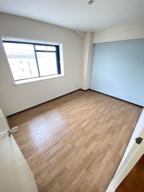 その他部屋・スペース　使い勝手のいい寝室です