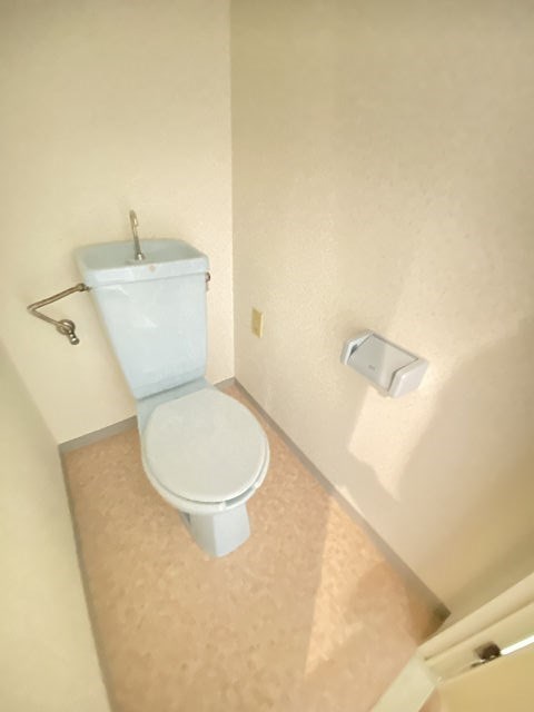 トイレ　コンパクトで使いやすいトイレです
