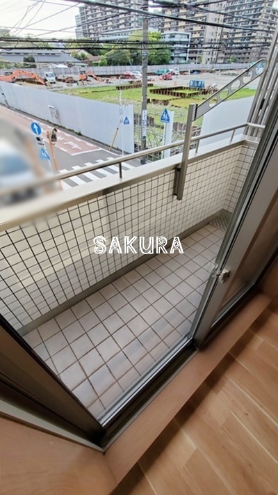 バルコニー　便利で嬉しいバルコニー付きです♪