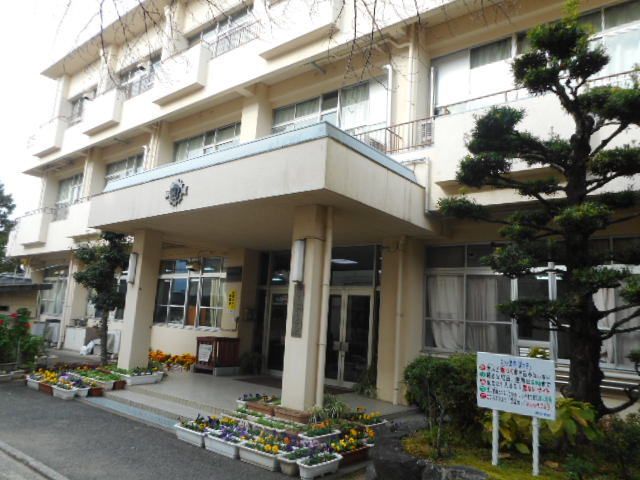 小学校　巽小学校様（小学校）まで1500m