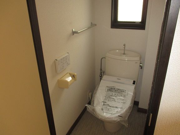 トイレ　落ち着いたトイレです