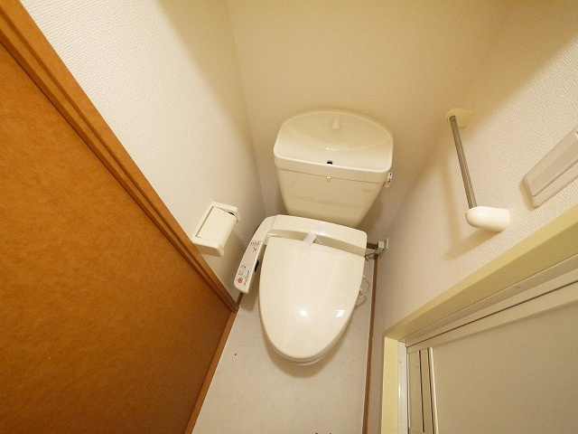トイレ　落ち着いたトイレです
