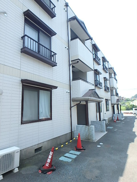 エントランス　建物入り口