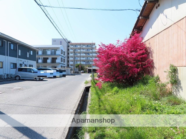 その他　前面道路（その他）まで0m