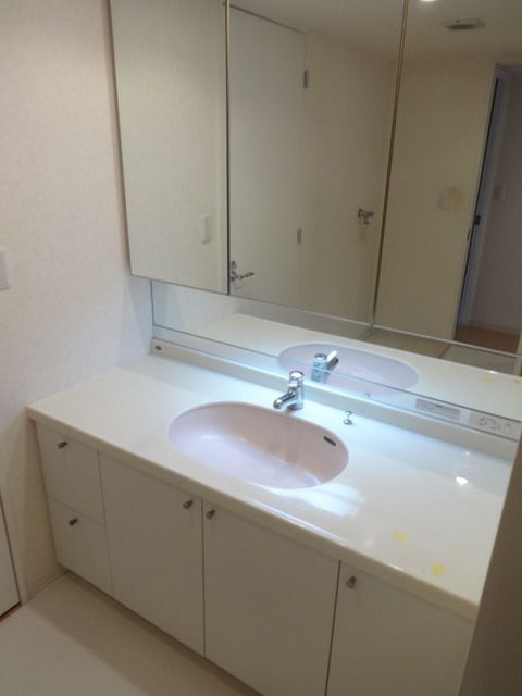 洗面設備　★★朝の準備に便利な独立洗面台★★