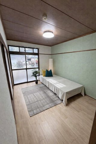 その他設備　床が木目調の明るいお部屋です！