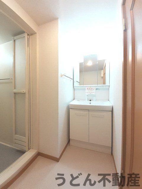 洗面設備　うどん県のお部屋探しはうどん不動産へ うどんちゃんとLINE