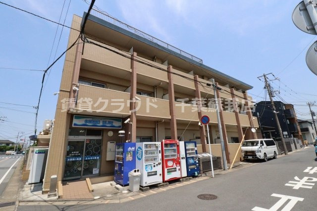 建物外観　外観は落ち着いています