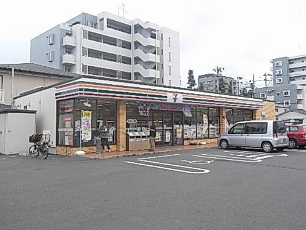 コンビニ　セブンイレブン仙台萩野町2丁目店（コンビニ）まで254m