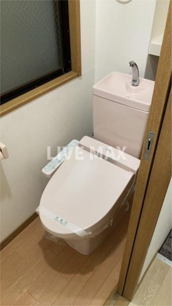 トイレ　※別部屋のお写真になります