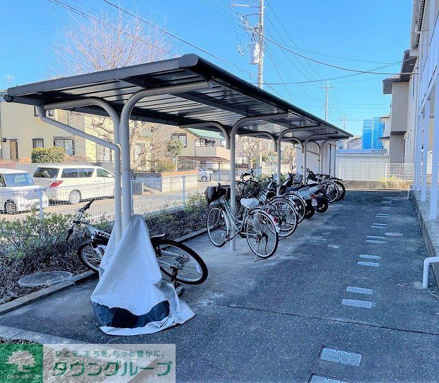 その他　屋根付き駐輪場