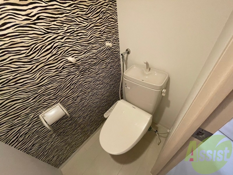 トイレ　ウォシュレット付きのトイレです。シャワートイレは日本の宝。