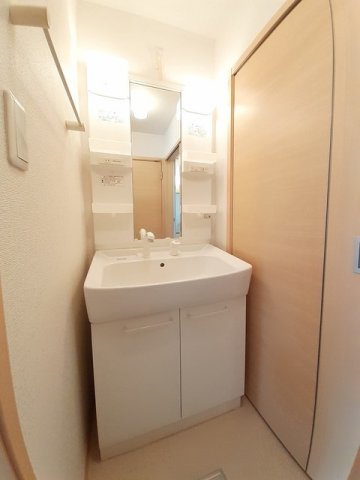 洗面設備　忙しい朝には欠かせない洗面所です