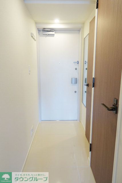 玄関　※写真は同タイプ住戸です。