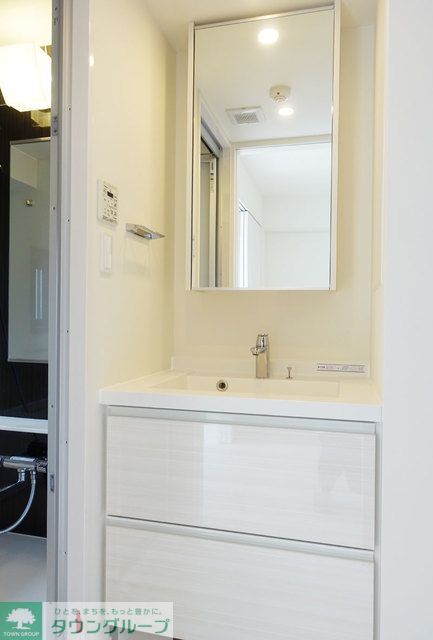 洗面設備　※写真は同タイプ住戸です。
