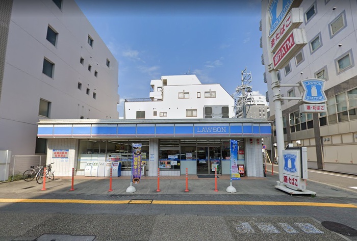 コンビニ　ローソン上前津駅南店（コンビニ）まで210m