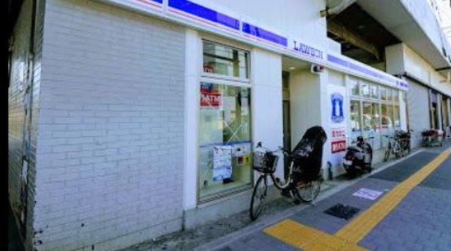 コンビニ　ローソン杉並高円寺駅入口店（コンビニ）まで418m