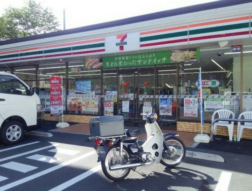 コンビニ　セブンイレブン 横浜東寺尾1丁目店（コンビニ）まで155m
