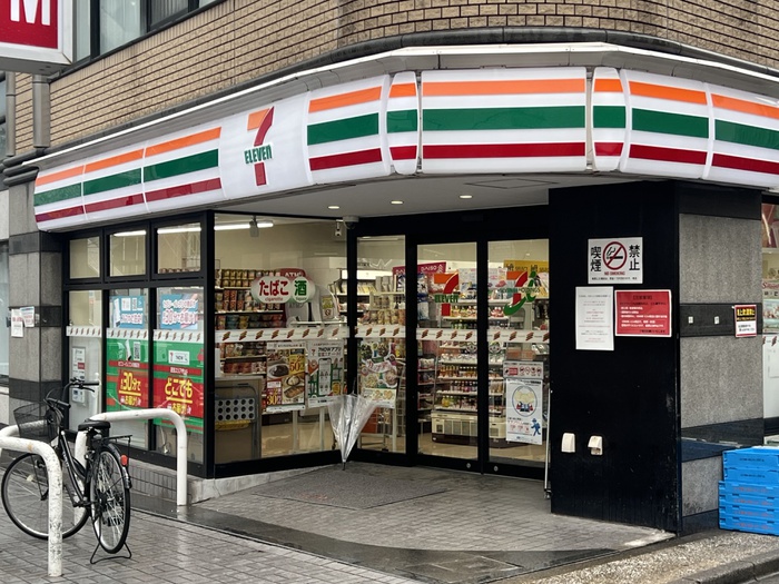 コンビニ　セブンイレブン渋谷東1丁目店（コンビニ）まで400m
