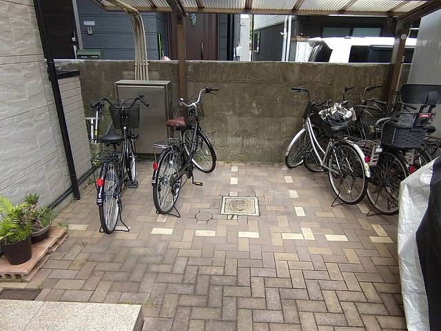 その他　駐輪場　原付＆自転車のみ駐輪可能