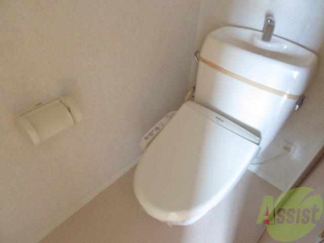 トイレ　こちらはトイレです。清潔感があり、安心して使用できます。