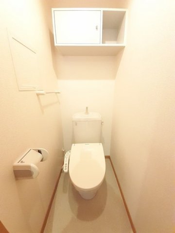 トイレ　清潔感のあるトイレです