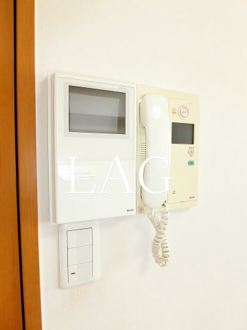 セキュリティ　モニターつきインターホンです。