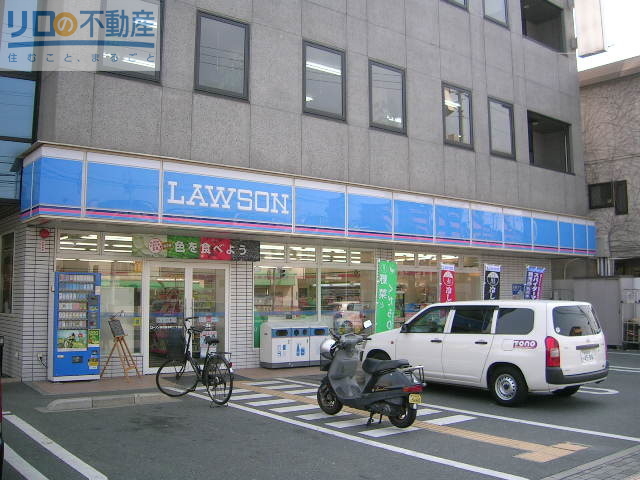 コンビニ　ローソン伊丹南本町二丁目店（コンビニ）まで823m