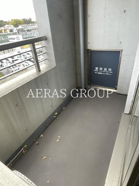 バルコニー　※同タイプ仕様