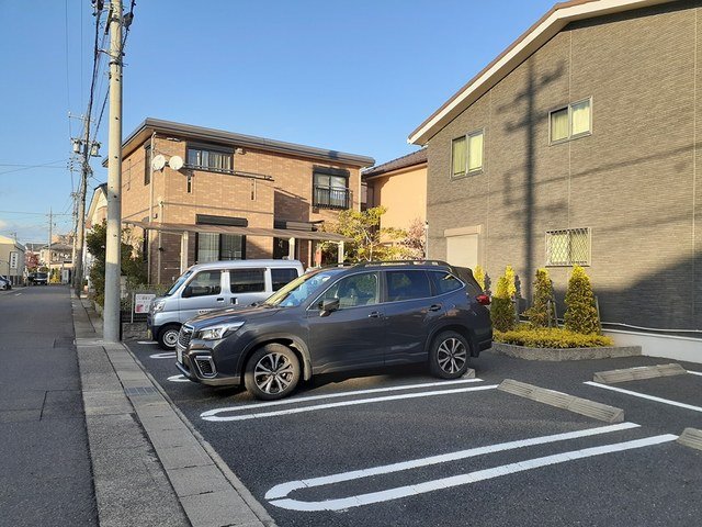 駐車場　駐車スペースもあります