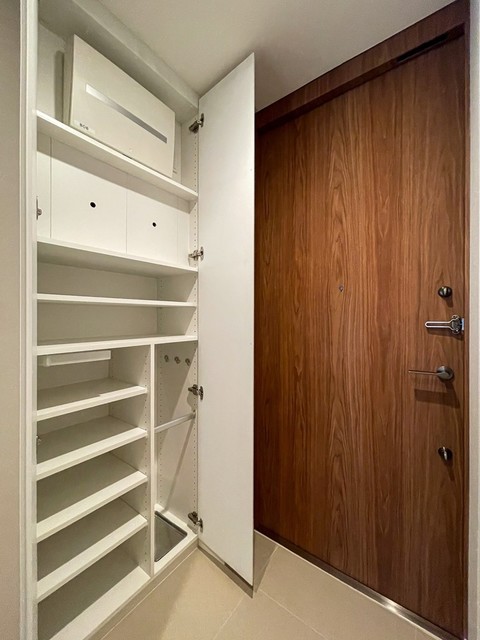 玄関　※写真は同タイプ住戸です。