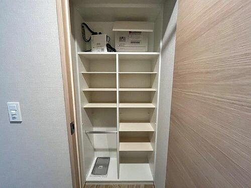 収納　シューズインクローゼット