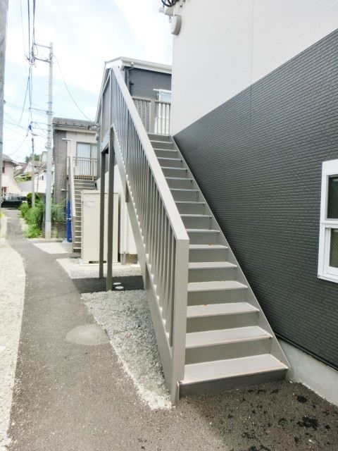 エントランス　共用階段
