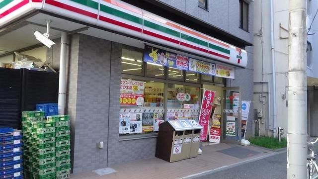 コンビニ　セブンイレブン中央区築地2丁目店（コンビニ）まで200m