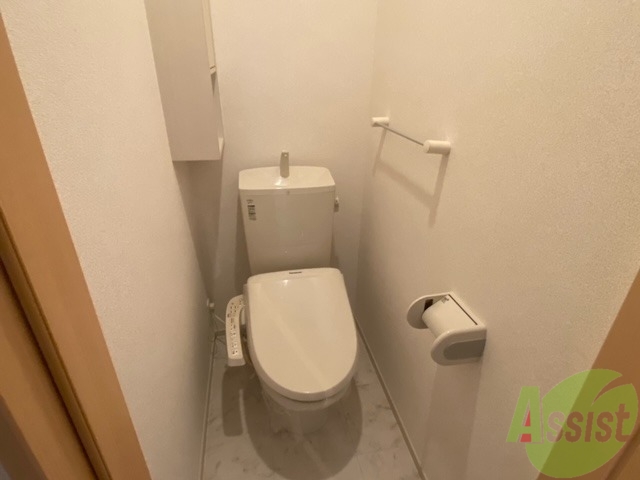 トイレ　トイレにはウォシュレットが設置済みですね