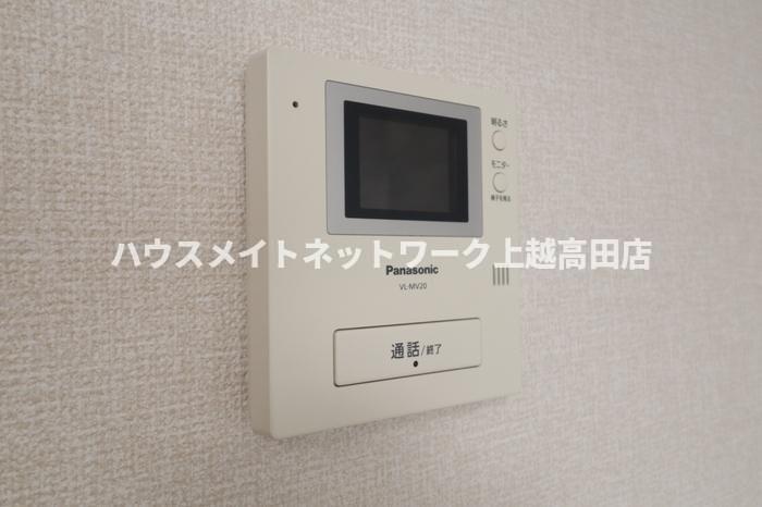 セキュリティ　モニターホン（参考103号室反転室内写真）