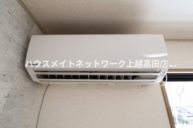 その他設備　エアコン（参考103号室反転室内写真）