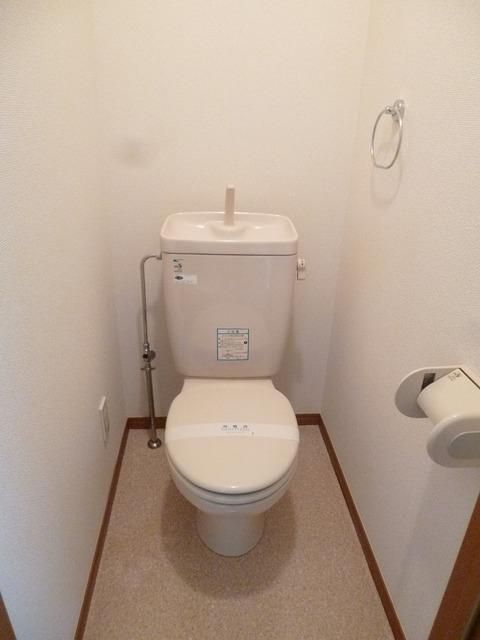 トイレ　★トイレは浴室と別★