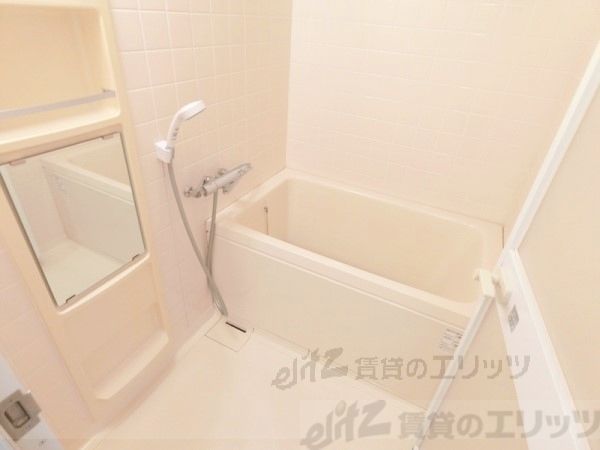 バス・シャワールーム　風呂