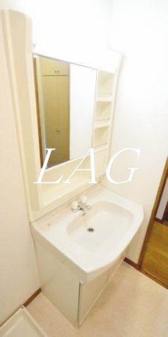 洗面設備　独立洗面台です。