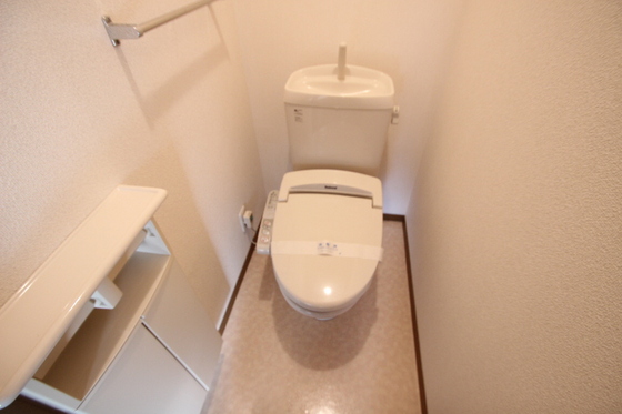 トイレ　※別部屋の写真です