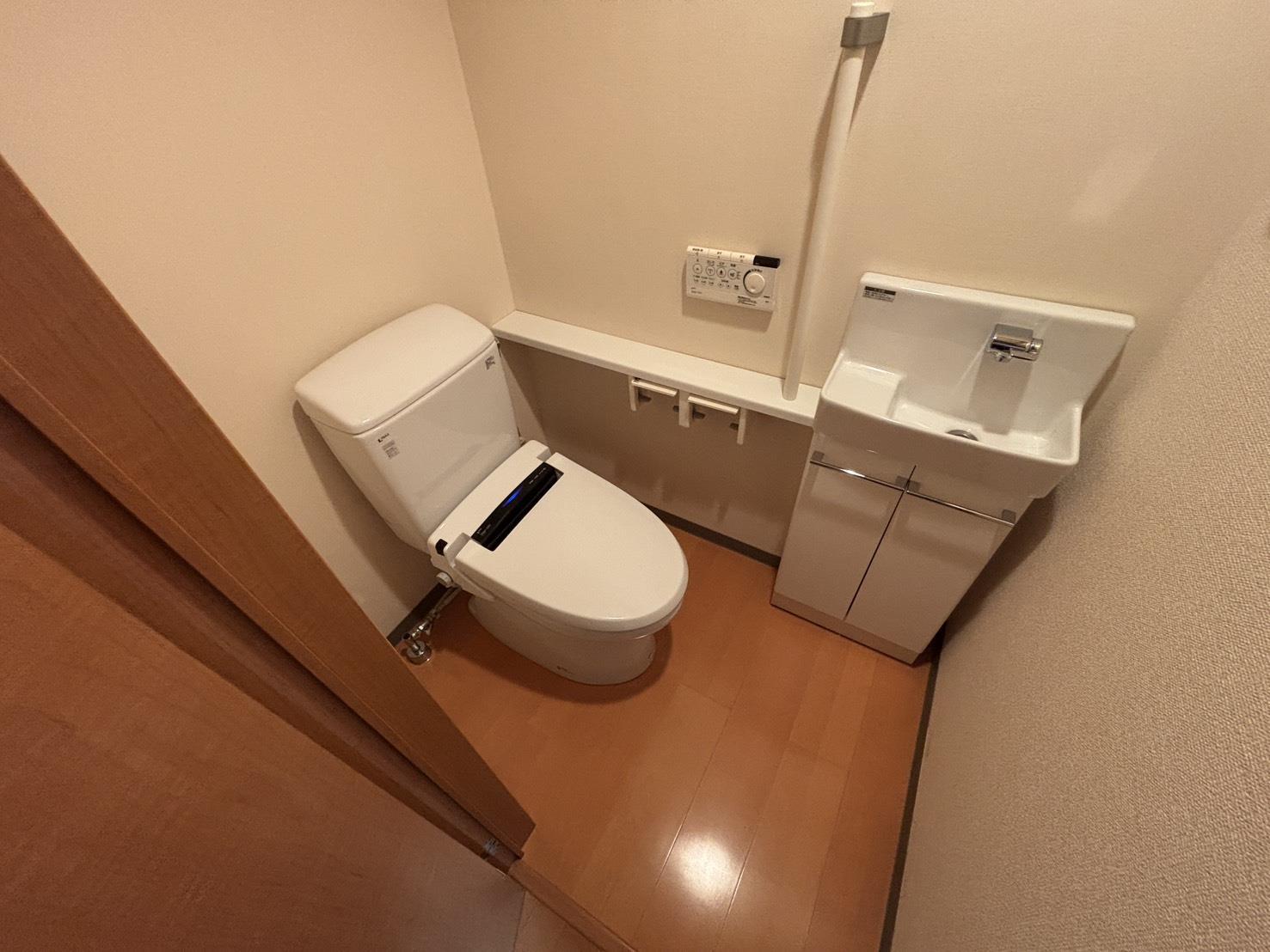 尾末 Royal Salonのトイレ写真