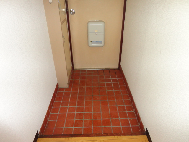 玄関　別号室の参考写真です。