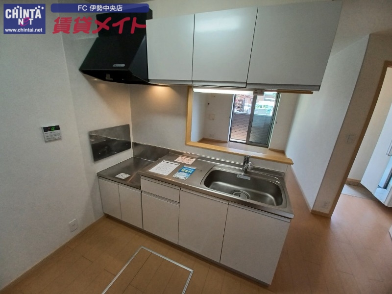 キッチン　同物件別室の写真です