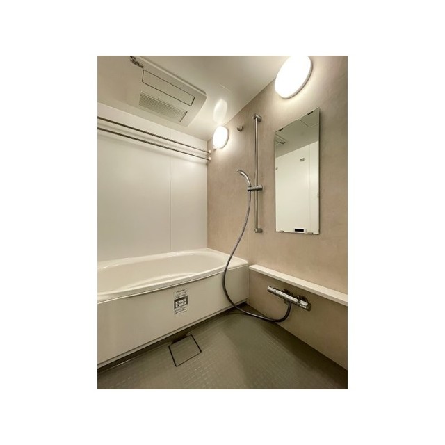 バス・シャワールーム　※写真は同タイプ住戸です。