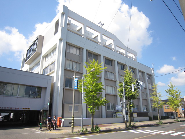 役所　三条市役所本庁舎（役所）まで732m
