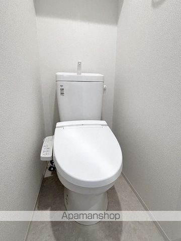 地下鉄谷町線 谷町六丁目駅 徒歩4分 15階建 築1年のトイレ写真