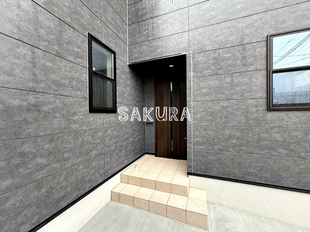 エントランス　お洒落な建物デザイン♪