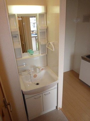 洗面設備　忙しい朝も便利なシャンプードレッサー