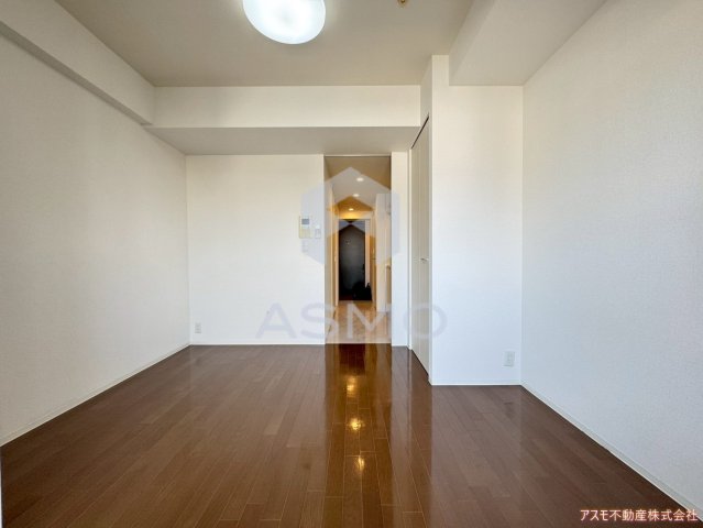 居室・リビング　同マンション別部屋、参考写真